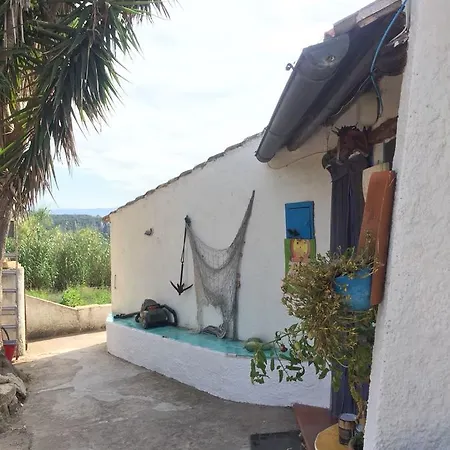 Monti Ruju Country house *